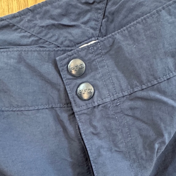 Columbia Women’s Navy Capris – Size Large - Picture 3 of 6